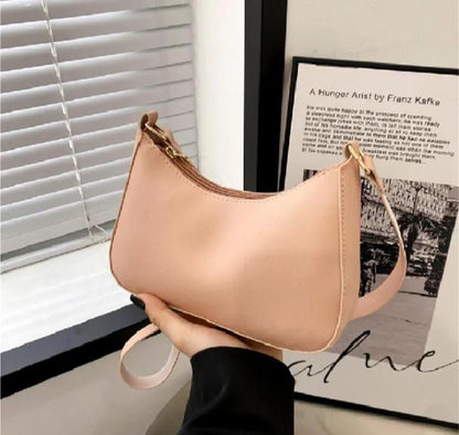 HALFMOON CROSS BODY PINK